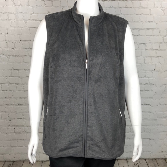0X 1X 3X Charcoal Gray Fleece Vest Plus Size - Picture 2 of 5
